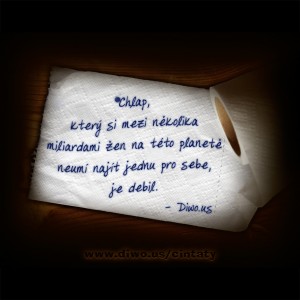 Chlap, který si mezi několika...         