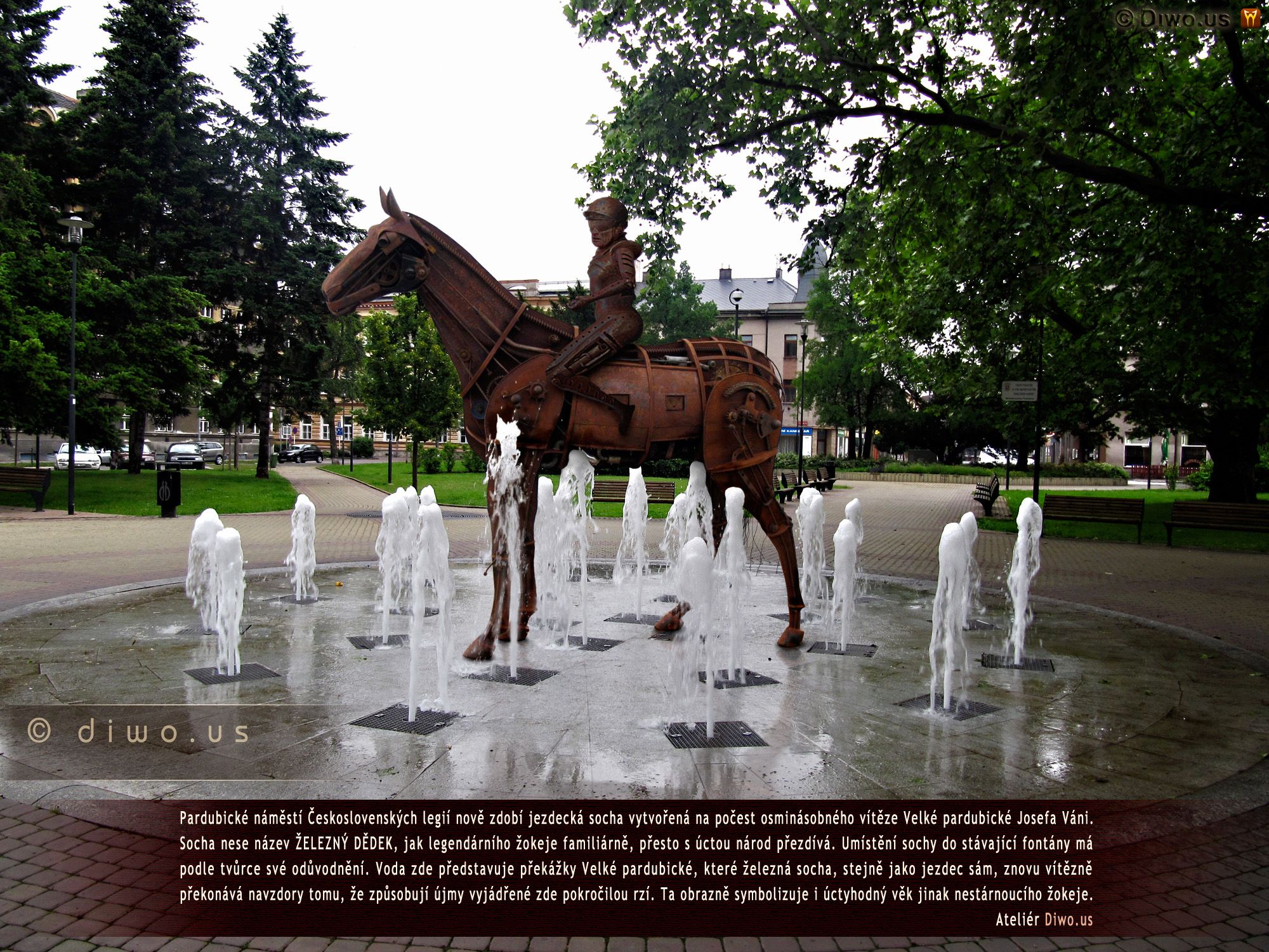 Diwous - Železný dědek, Josef Váňa, Velká pardubická, vítěz, Pardubice, náměstí Československých legií, socha, steampunk, jezdec, kůň, žokej, rez, fontána, vtip, humor