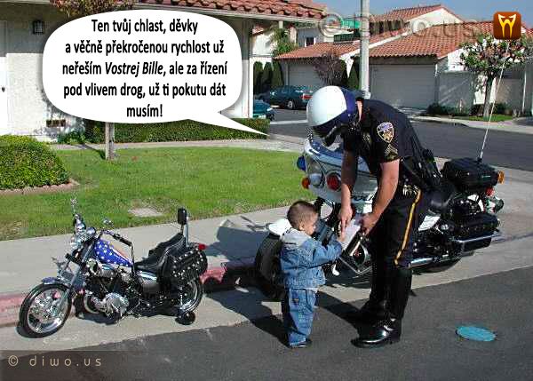 Diwous - Malý motorkář, chopper, dopravák, dopravní policie, hlídka, humor, kuriozita, motorka pro děti, vtip